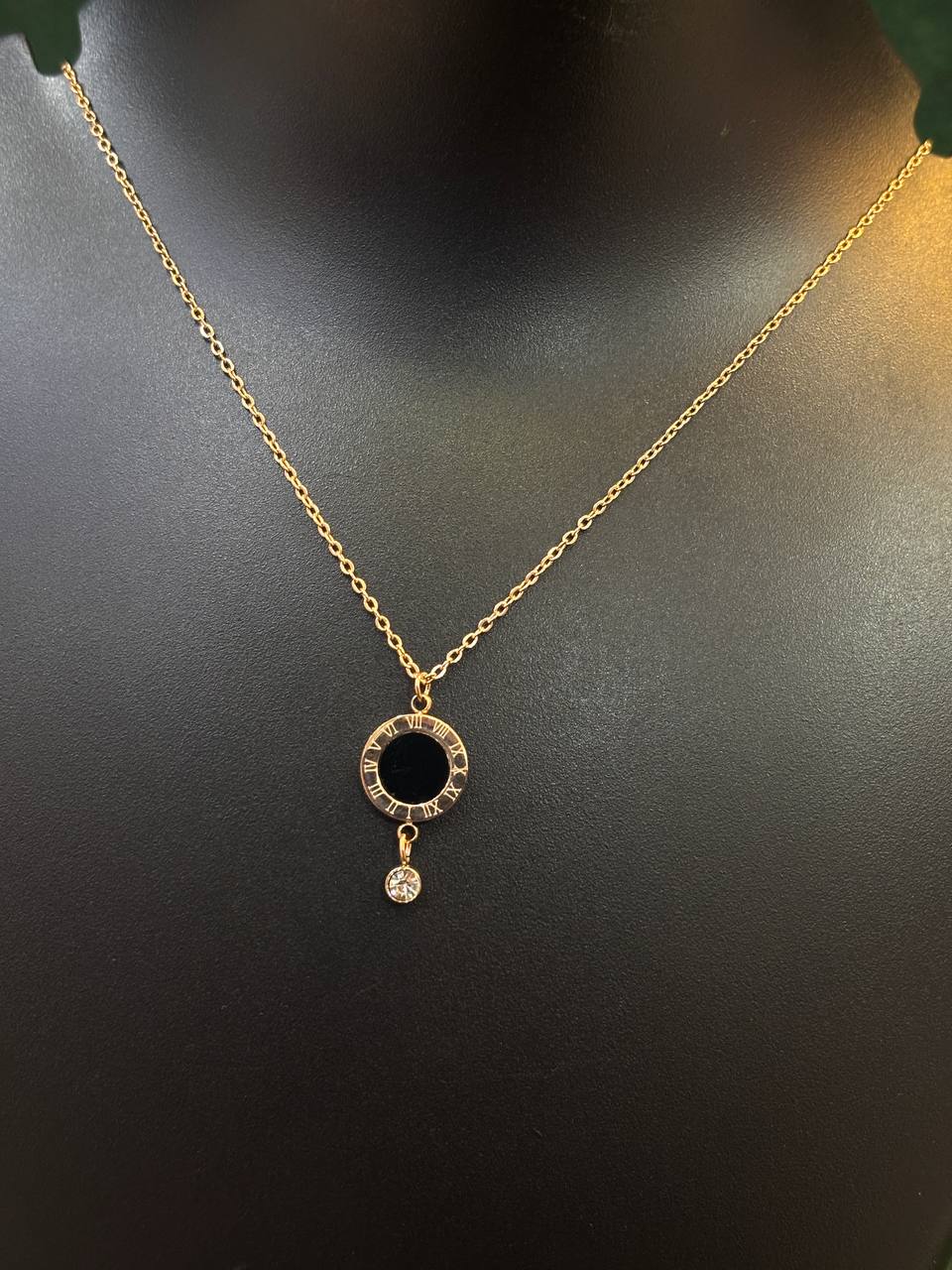 photo_6073270403397782353_y