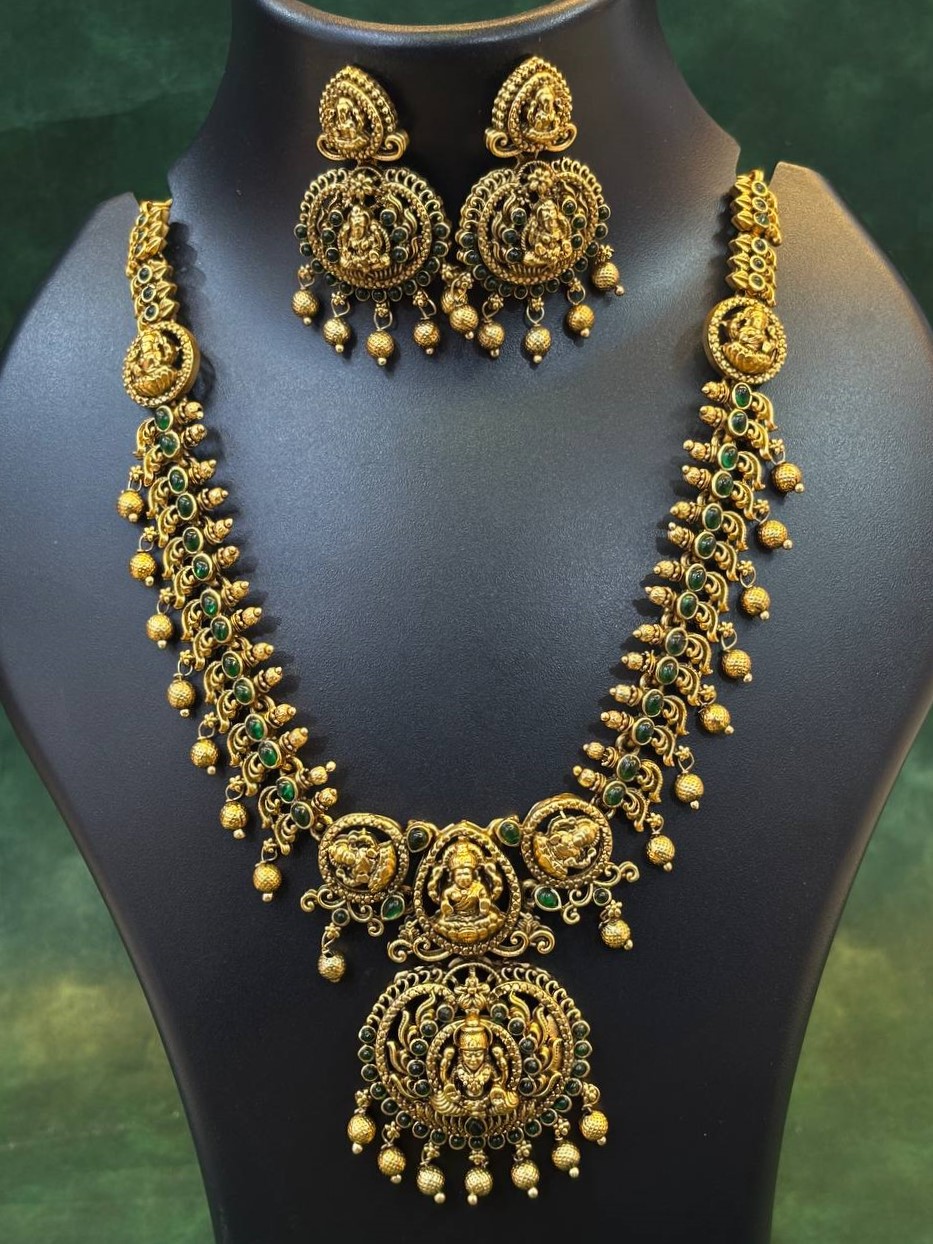 photo_6215089815489809316_y