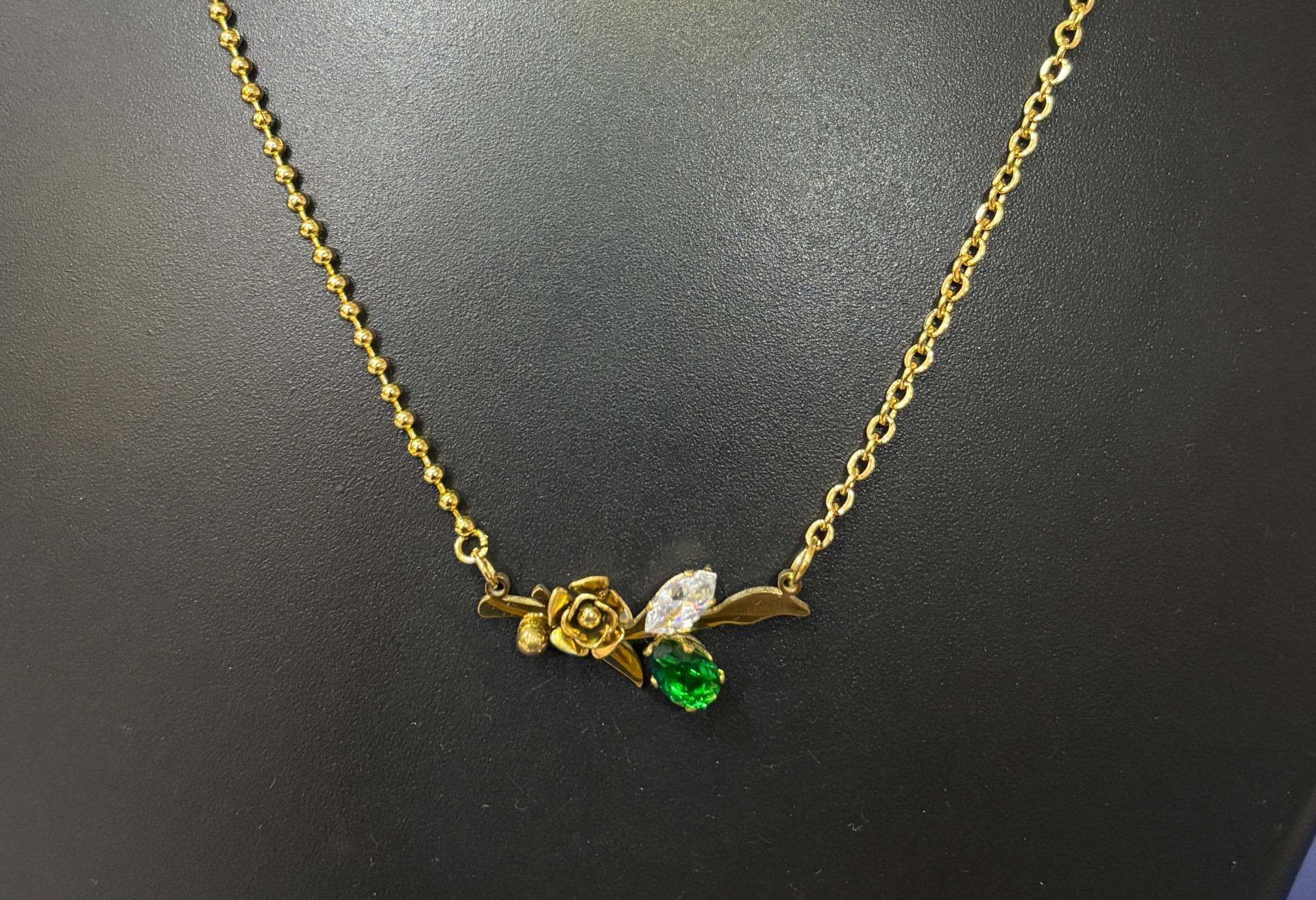 photo_6167743217005170026_w1