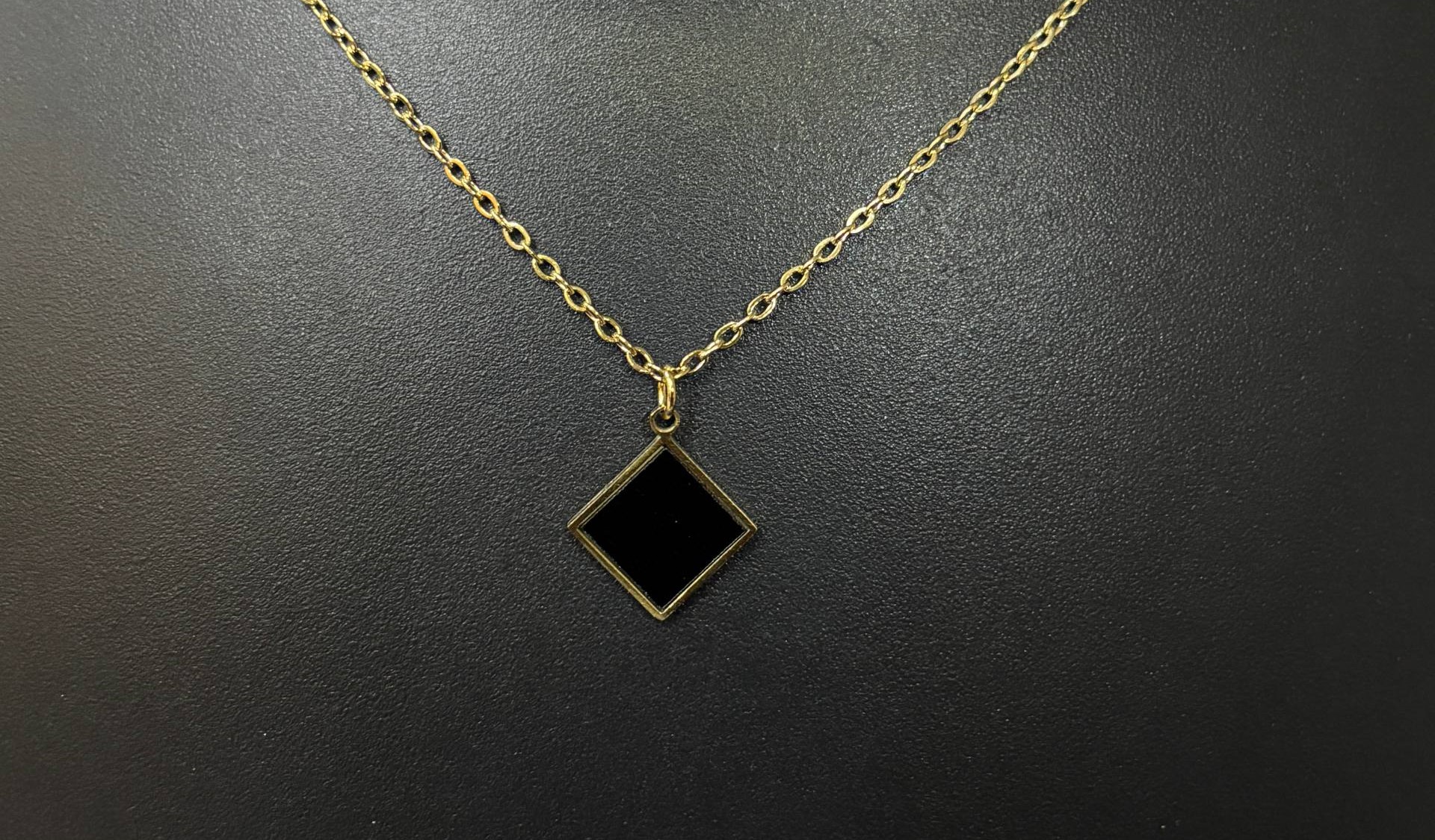 photo_6167743217005170030_w1